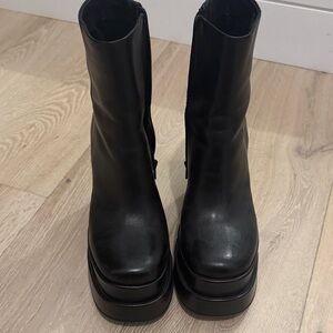 Steve Madden Black Platform Boots